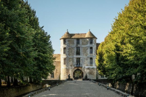 Гостиница Château De Villiers-Le-Mahieu  Вилье-Ле-Бель